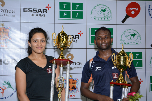 Amalraj bounces back to claim men's title, Divya wins her first women's crown